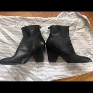 Stuart Weitzman | Black Leather Ankle Booties